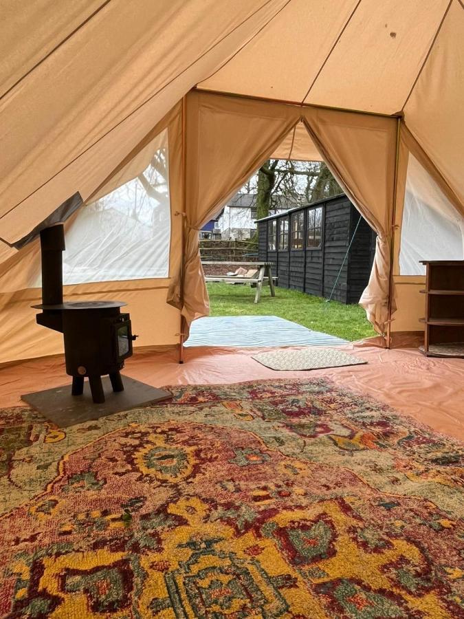 1 Glamping Tent With Kitchen & Electric On Small Family Campsite, No Bedding Supplied Narberth Exterior foto